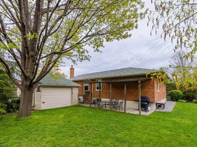124 Thicketwood Dr, House detached with 3 bedrooms, 2 bathrooms and 3 parking in Toronto ON | Image 19