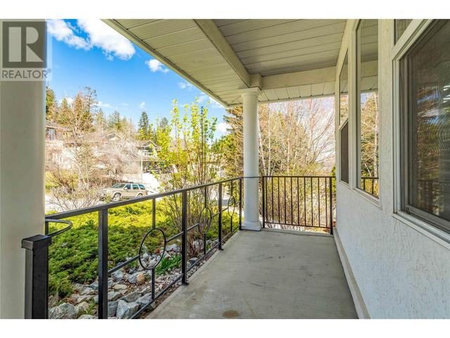 311 Woodpark Crescent, House detached with 5 bedrooms, 3 bathrooms and 6 parking in Kelowna BC | Image 6