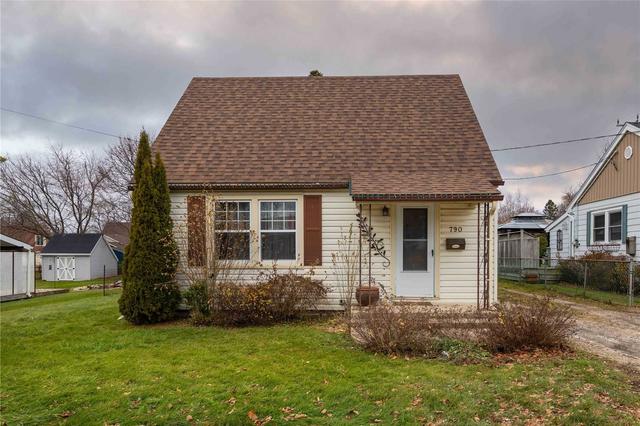 790 7th St E, House detached with 3 bedrooms, 1 bathrooms and 4 parking in Owen Sound ON | Image 1