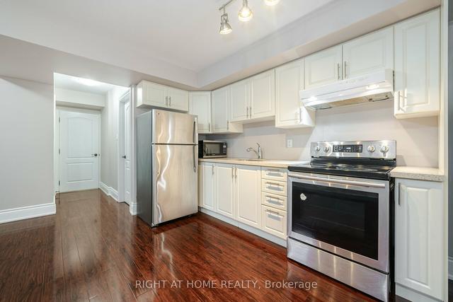 39a Wolcott Ave, House detached with 4 bedrooms, 5 bathrooms and 2 parking in Toronto ON | Image 26