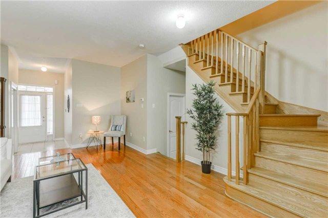 106 Calm Waters Cres, House semidetached with 3 bedrooms, 4 bathrooms and 2 parking in Brampton ON | Image 5