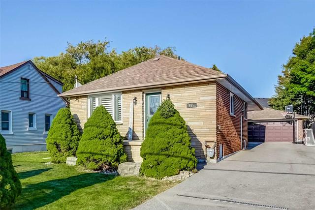 655 Rougemount Dr, House detached with 3 bedrooms, 2 bathrooms and 8 parking in Pickering ON | Image 1