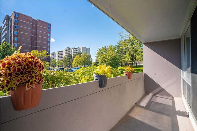 201 - 2 Glamorgan Ave, Condo with 2 bedrooms, 1 bathrooms and 1 parking in Toronto ON | Image 16