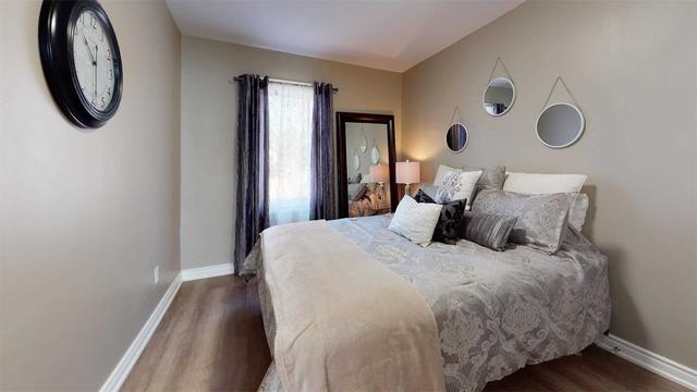 365 Kipling Ave, House detached with 2 bedrooms, 2 bathrooms and 2 parking in Toronto ON | Image 3