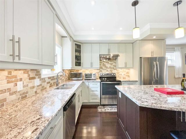 63 Princemere Cres, House detached with 3 bedrooms, 4 bathrooms and 5 parking in Toronto ON | Image 5