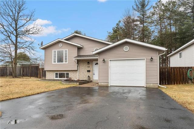 63 Fred Street, House detached with 4 bedrooms, 2 bathrooms and 4 parking in Petawawa ON | Image 3