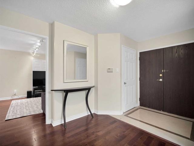 409 - 211 St Patrick St, Condo with 3 bedrooms, 2 bathrooms and 1 parking in Toronto ON | Image 9