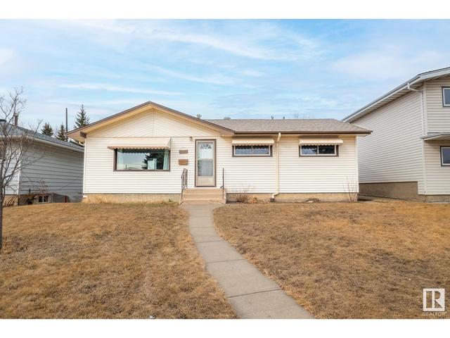 9016 135a Av Nw, House detached with 3 bedrooms, 1 bathrooms and 4 parking in Edmonton AB | Image 48