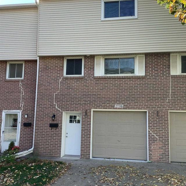 273e Stanley St, Townhouse with 3 bedrooms, 2 bathrooms and 2 parking in Brantford ON | Card Image