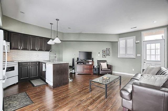 125 Hall St, Townhouse with 3 bedrooms, 3 bathrooms and 1 parking in Richmond Hill ON | Image 5