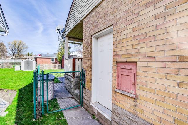 256 Krug St, House detached with 4 bedrooms, 2 bathrooms and 4 parking in Kitchener ON | Image 7