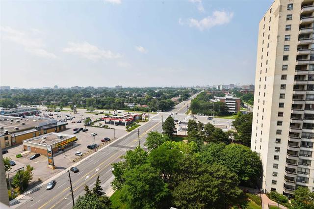 1401 - 380 Dixon Rd, Condo with 2 bedrooms, 1 bathrooms and 1 parking in Toronto ON | Image 10
