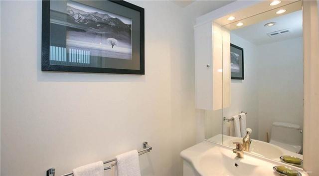 Uph05 - 1 Avondale Ave, Condo with 2 bedrooms, 2 bathrooms and 1 parking in Toronto ON | Image 7