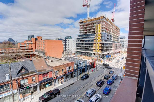420 - 270 Dufferin St, Condo with 1 bedrooms, 1 bathrooms and 0 parking in Toronto ON | Image 2