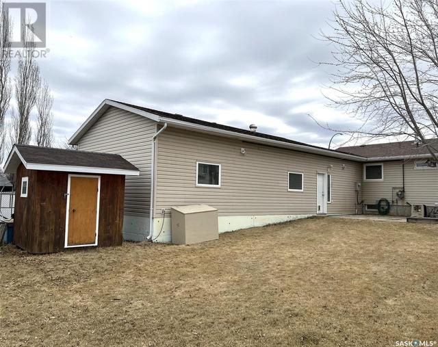 1428 Lacroix Crescent, House detached with 5 bedrooms, 2 bathrooms and null parking in Prince Albert SK | Image 29