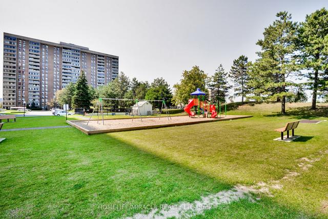 410 - 25 Kensington Rd, Condo with 2 bedrooms, 1 bathrooms and 1 parking in Brampton ON | Image 27