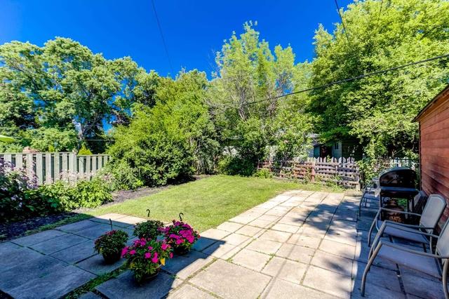 26 Fortrose Cres, House semidetached with 4 bedrooms, 2 bathrooms and 4 parking in Toronto ON | Image 17
