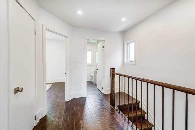 164 Roslin Ave, House semidetached with 3 bedrooms, 3 bathrooms and 1 parking in Toronto ON | Image 14