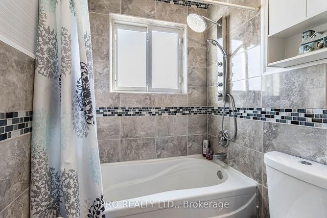 28 Aberdeen Cres, House detached with 3 bedrooms, 2 bathrooms and 3 parking in Brampton ON | Image 21