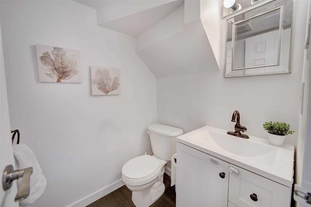 th09 - 73 Mccaul St, Townhouse with 3 bedrooms, 3 bathrooms and 0 parking in Toronto ON | Image 5