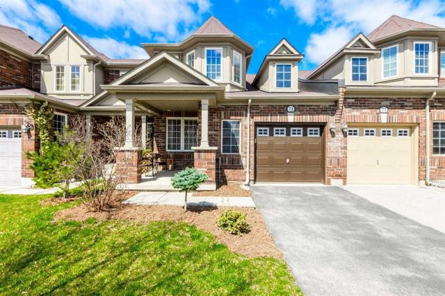 73 Mccandless Crt, House attached with 3 bedrooms, 2 bathrooms and 3 parking in Milton ON | Image 1