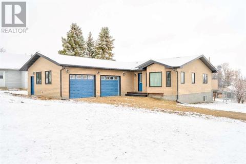 4801 45 Avenue, House other with 4 bedrooms, 3 bathrooms and 4 parking in Spirit River AB | Card Image