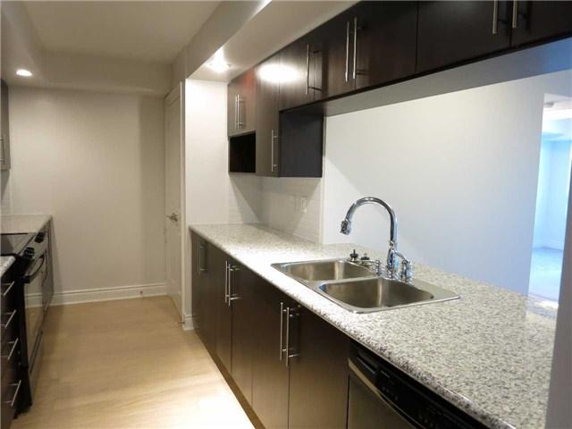 865 - 23 Cox Blvd, Condo with 2 bedrooms, 2 bathrooms and 1 parking in Markham ON | Image 5