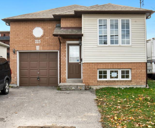 upper - 223 Malaga Rd, House detached with 3 bedrooms, 1 bathrooms and 2 parking in Oshawa ON | Image 1