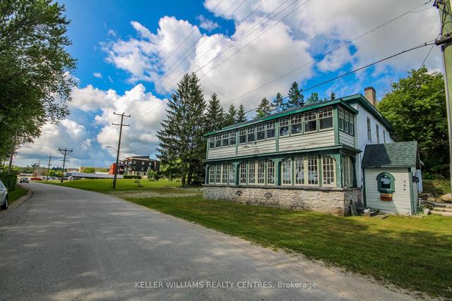 756 Bayview St, House detached with 4 bedrooms, 2 bathrooms and 10 parking in South Bruce Peninsula ON | Image 1