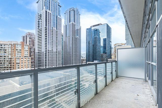 917 - 386 Yonge St, Condo with 1 bedrooms, 1 bathrooms and 0 parking in Toronto ON | Image 30