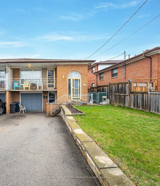 65 Plunkett Rd, House semidetached with 4 bedrooms, 2 bathrooms and 4 parking in Toronto ON | Image 18