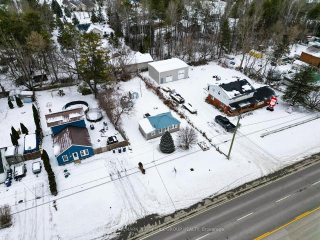 5496 County Rd 90, House detached with 2 bedrooms, 1 bathrooms and 4 parking in Springwater ON | Image 2