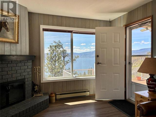 3040 Seclusion Bay Road, House detached with 3 bedrooms, 2 bathrooms and 5 parking in West Kelowna BC | Image 15
