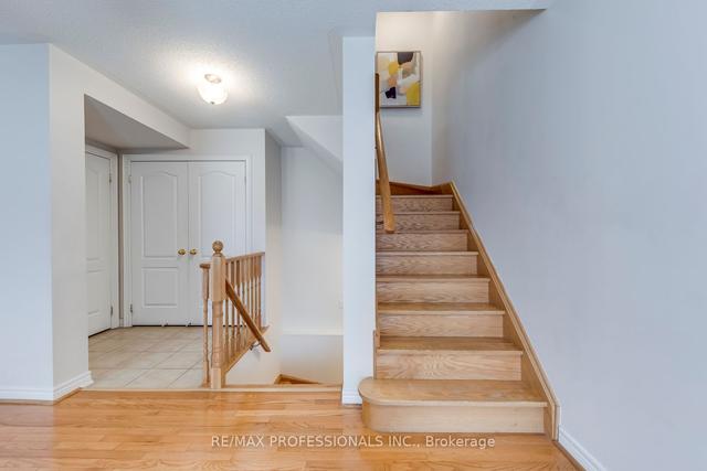 102 Ramage Lane, House attached with 3 bedrooms, 3 bathrooms and 2 parking in Toronto ON | Image 34