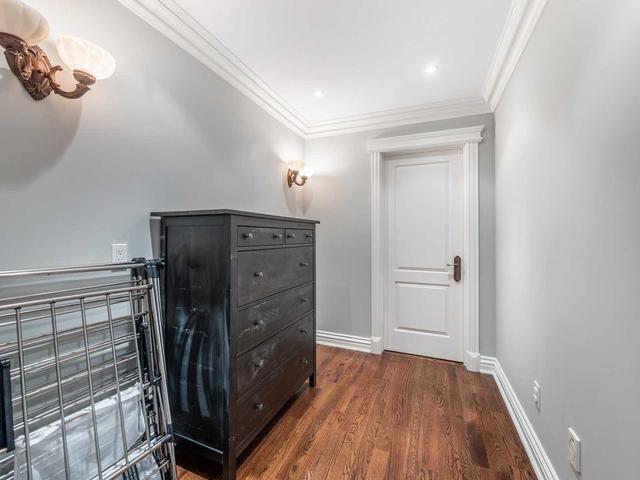 123 Brighton Ave, House detached with 4 bedrooms, 4 bathrooms and 5 parking in Toronto ON | Image 19