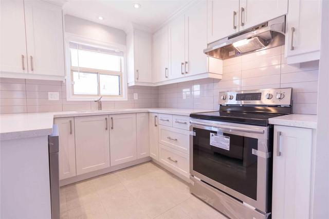 22 Petworth Cres, House semidetached with 3 bedrooms, 2 bathrooms and 2 parking in Toronto ON | Image 13