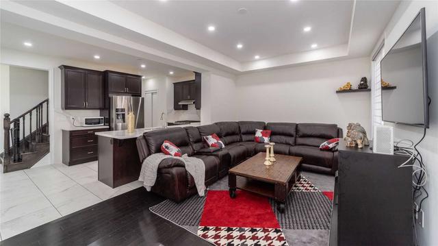 79 Mincing Tr, House detached with 4 bedrooms, 4 bathrooms and 6 parking in Brampton ON | Image 8