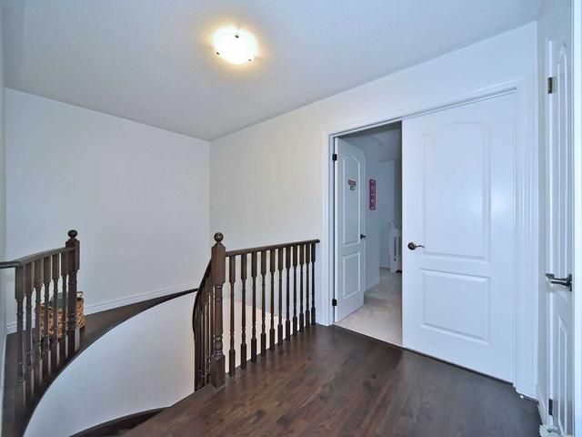169 Mallory St, House detached with 3 bedrooms, 3 bathrooms and 3 parking in Clarington ON | Image 15