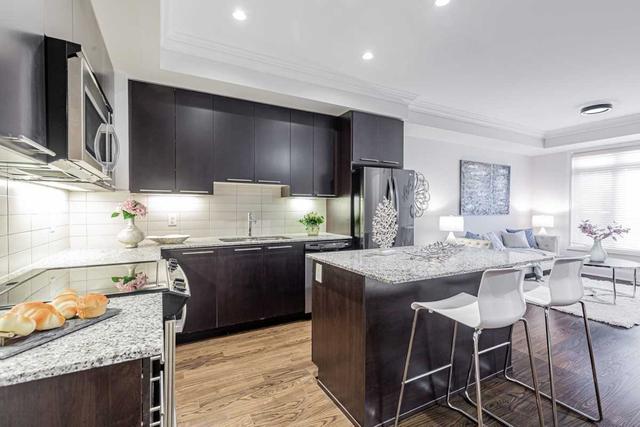 th2 - 5 Oakburn Cres, Townhouse with 3 bedrooms, 3 bathrooms and 2 parking in Toronto ON | Image 7