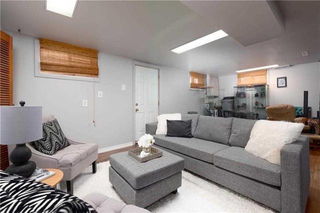 1002 Brucedale Ave E, House detached with 2 bedrooms, 2 bathrooms and 2 parking in Hamilton ON | Image 16