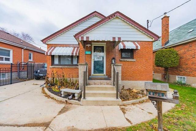 110 Glencarry Ave, House detached with 2 bedrooms, 2 bathrooms and 4 parking in Hamilton ON | Image 1
