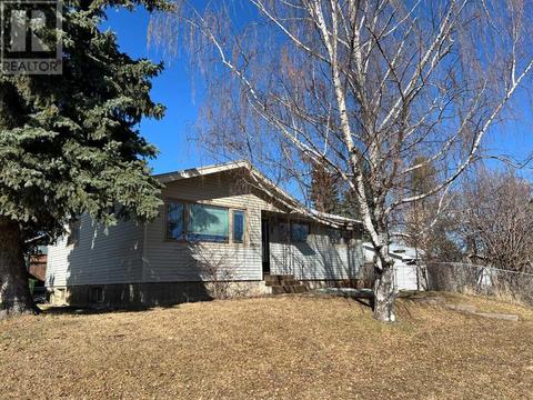 4304 7 Avenue, House detached with 5 bedrooms, 2 bathrooms and 6 parking in Edson AB | Card Image