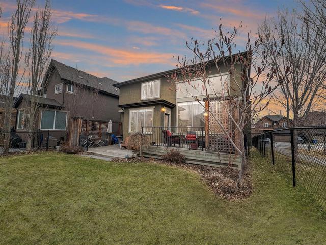 82 Quarry Way Se, House detached with 3 bedrooms, 2 bathrooms and 4 parking in Calgary AB | Image 3