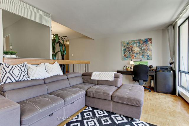 305 - 455 Sentinel Rd, Condo with 2 bedrooms, 1 bathrooms and 1 parking in Toronto ON | Image 4