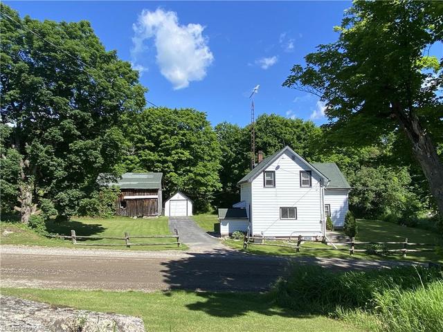 1812 Zealand Road, House detached with 6 bedrooms, 1 bathrooms and 5 parking in Central Frontenac ON | Image 1
