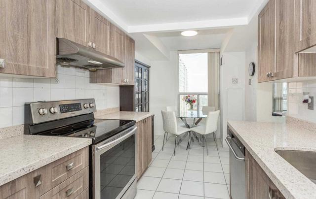 1704 - 135 Hillcrest Ave, Condo with 2 bedrooms, 2 bathrooms and 1 parking in Mississauga ON | Image 6