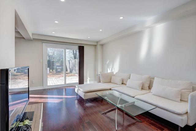 upper - 344 Cherokee Blvd, House semidetached with 4 bedrooms, 3 bathrooms and 2 parking in Toronto ON | Image 12