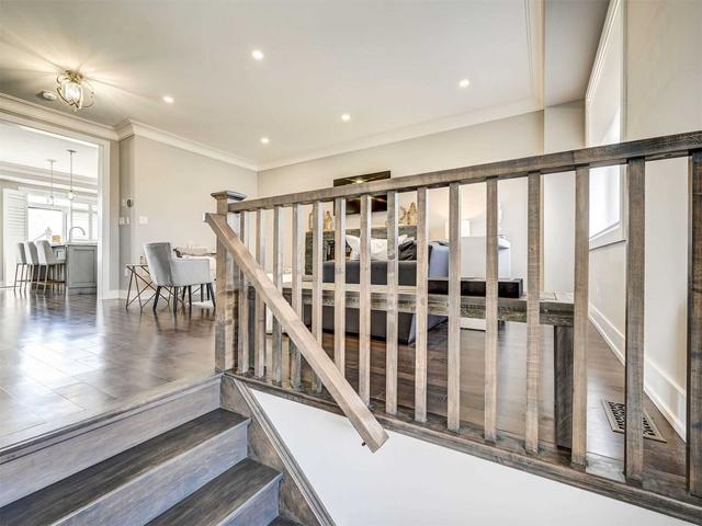 51 Vaudeville Dr, House semidetached with 3 bedrooms, 3 bathrooms and 3 parking in Toronto ON | Image 23
