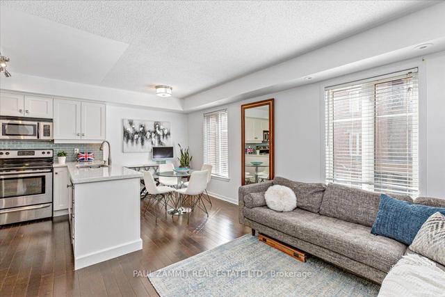 838 - 46 Western Battery Rd, Townhouse with 2 bedrooms, 2 bathrooms and 1 parking in Toronto ON | Image 3