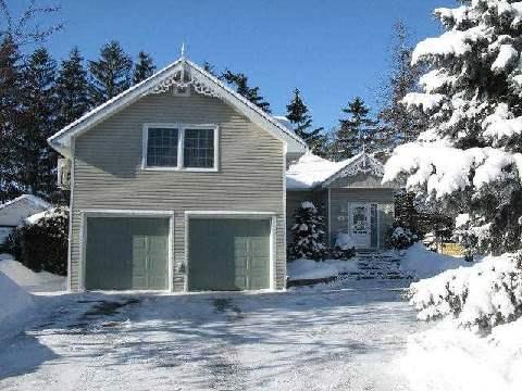 83 Cassels Rd E, House detached with 3 bedrooms, 2 bathrooms and 8 parking in Whitby ON | Image 1
